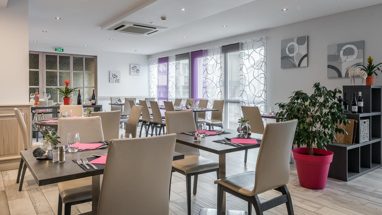 Hotel Restaurant L'Evidence Neufchâteau Zewnętrze zdjęcie